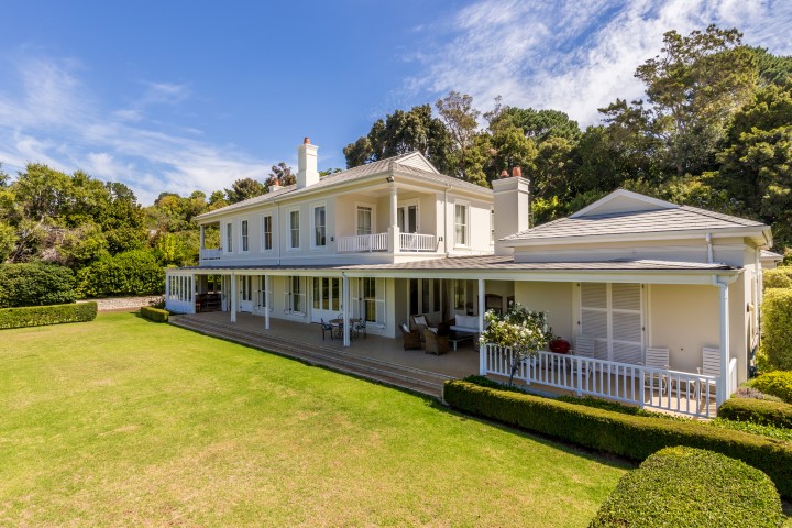 5 Bedroom Property for Sale in Constantia Western Cape